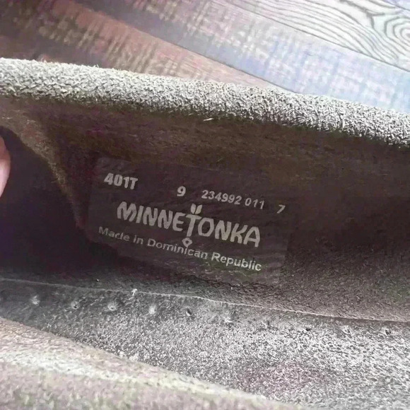 Minnetonka Moccasins Kitty Hardsole Gray Non-Slip Comfortable Womens Size 9 EUC - Picture 9 of 12